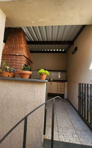 Casa à venda com 160m², 2 quartos e 1 vaga