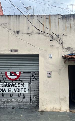 Casa para alugar com 227m², 2 quartos e sem vaga Casa para alugar com 227m², 2 quartos e sem vagaFachada