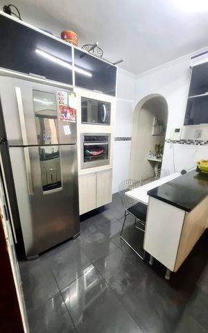 Casa à venda com 100m², 3 quartos e 2 vagas Casa à venda com 100m², 3 quartos e 2 vagasCozinha