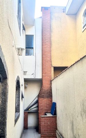 Casa à venda com 100m², 3 quartos e 2 vagas Casa à venda com 100m², 3 quartos e 2 vagasÁrea comum