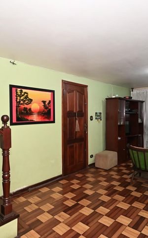 Casa à venda com 90m², 3 quartos e 2 vagasSala
