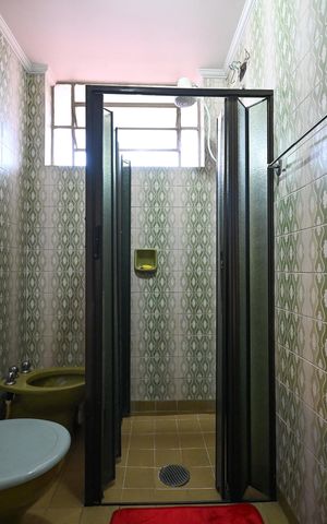 Casa à venda com 90m², 3 quartos e 2 vagasBanheiro