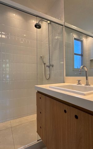 Casa de condomínio para alugar com 350m², 3 quartos e 4 vagas Casa de condomínio para alugar com 350m², 3 quartos e 4 vagasBanheiro Social