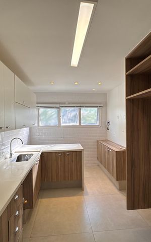 Casa de condomínio para alugar com 350m², 3 quartos e 4 vagas Casa de condomínio para alugar com 350m², 3 quartos e 4 vagasCozinha