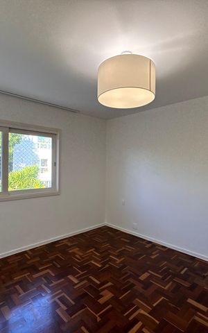 Casa de condomínio para alugar com 350m², 3 quartos e 4 vagas Casa de condomínio para alugar com 350m², 3 quartos e 4 vagasSuíte