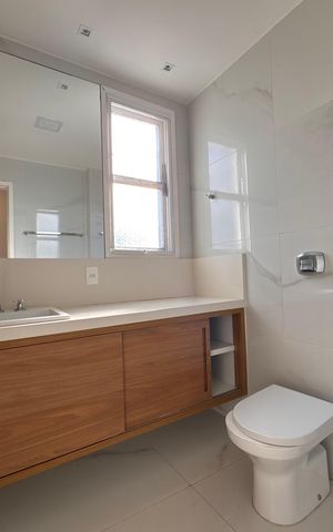 Casa de condomínio para alugar com 350m², 3 quartos e 4 vagas Casa de condomínio para alugar com 350m², 3 quartos e 4 vagasSuíte - Banheiro