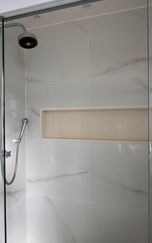 Casa de condomínio para alugar com 350m², 3 quartos e 4 vagas Casa de condomínio para alugar com 350m², 3 quartos e 4 vagasSuíte - Banheiro
