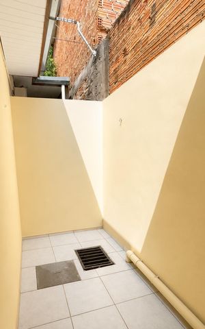 Casa de condomínio para alugar com 39m², 1 quarto e sem vaga Casa de condomínio para alugar com 39m², 1 quarto e sem vagaVaranda