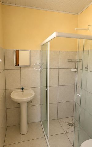 Casa de condomínio para alugar com 39m², 1 quarto e sem vaga Casa de condomínio para alugar com 39m², 1 quarto e sem vagaBanheiro
