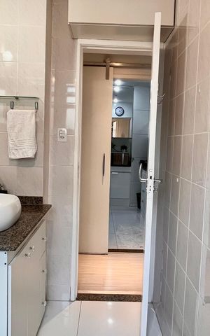 Apartamento à venda com 66m², 2 quartos e 1 vaga Apartamento à venda com 66m², 2 quartos e 1 vagaBanheiro social