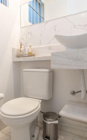 Apartamento à venda com 129m², 3 quartos e 2 vagas Apartamento à venda com 129m², 3 quartos e 2 vagasLavabo
