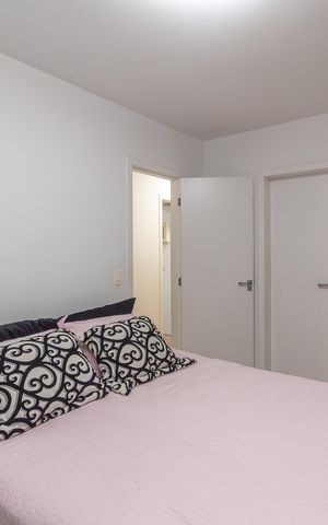Apartamento à venda com 129m², 3 quartos e 2 vagas Apartamento à venda com 129m², 3 quartos e 2 vagasQuarto 2