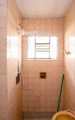 Casa à venda com 125m², 2 quartos e 1 vagaBanheiro