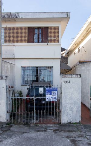 Casa à venda com 125m², 2 quartos e 1 vagaFachada
