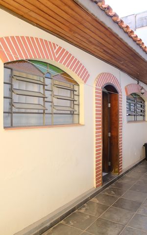 Casa à venda com 126m², 3 quartos e 4 vagasQuintal