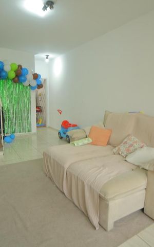 Casa à venda com 125m², 2 quartos e 1 vagaSala