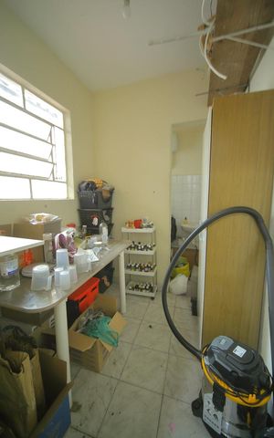 Casa à venda com 125m², 2 quartos e 1 vagaQuarto de serviço/depósito 