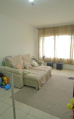 Casa à venda com 125m², 2 quartos e 1 vagaSala