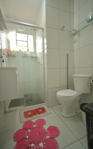 Casa à venda com 125m², 2 quartos e 1 vagaBanheiro 