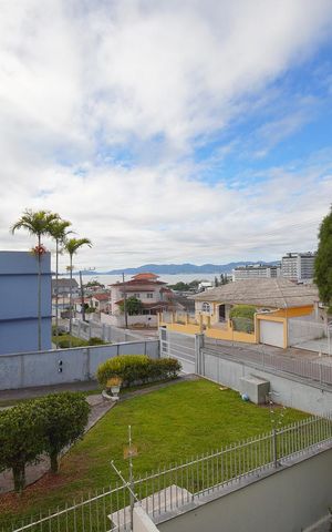Casa para alugar com 350m², 5 quartos e 4 vagasVista da área de convivência