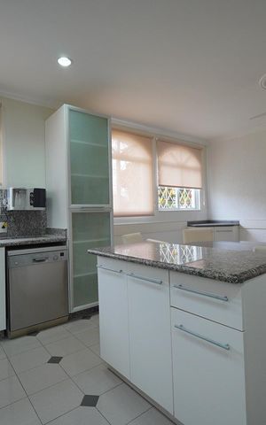 Casa para alugar com 350m², 5 quartos e 4 vagasCozinha