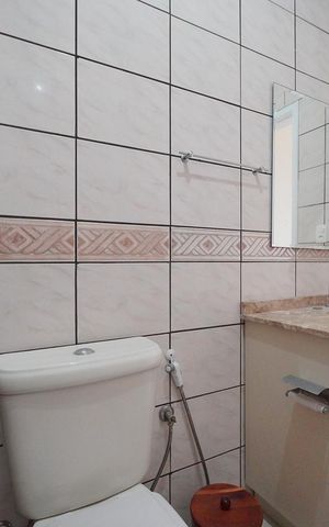 Casa para alugar com 350m², 5 quartos e 4 vagasBanheiro Social