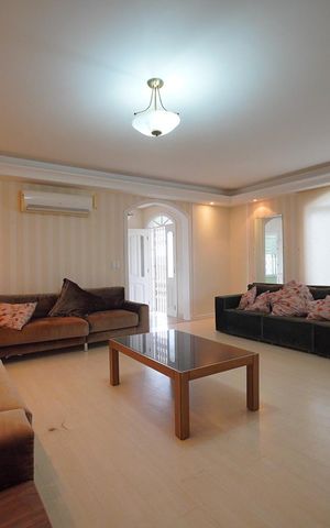 Casa para alugar com 350m², 5 quartos e 4 vagasSala
