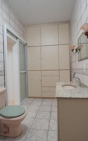 Casa para alugar com 350m², 5 quartos e 4 vagasBanheiro da Suíte 3