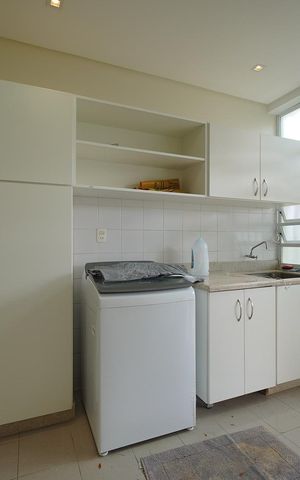 Casa para alugar com 350m², 5 quartos e 4 vagasÁrea de Serviço