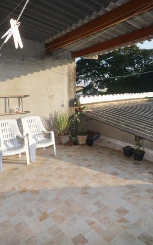Casa à venda com 116m², 3 quartos e 2 vagasÁrea de Serviço