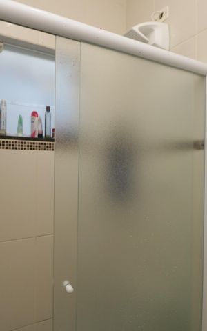 Casa à venda com 116m², 3 quartos e 2 vagasBanheiro da Suíte