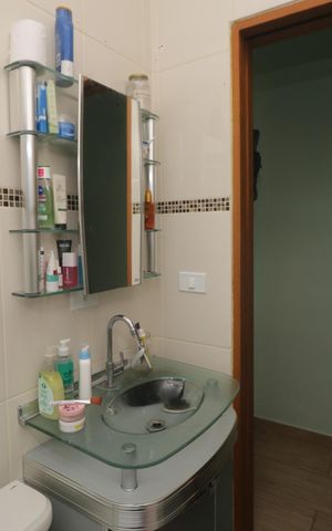 Casa à venda com 116m², 3 quartos e 2 vagasBanheiro da Suíte