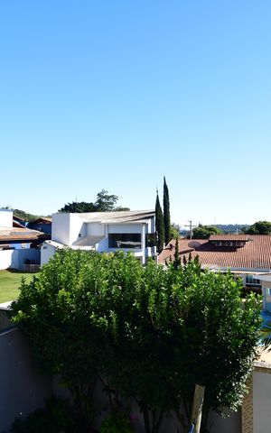 Casa de condomínio à venda com 388m², 3 quartos e 6 vagasQuarto 3 - Suíte Sacada Vista