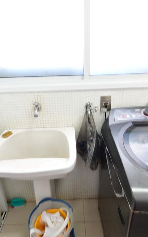Casa de condomínio à venda com 388m², 3 quartos e 6 vagasÁrea de Serviço