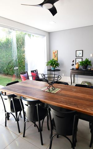 Casa de condomínio à venda com 388m², 3 quartos e 6 vagasVaranda gourmet