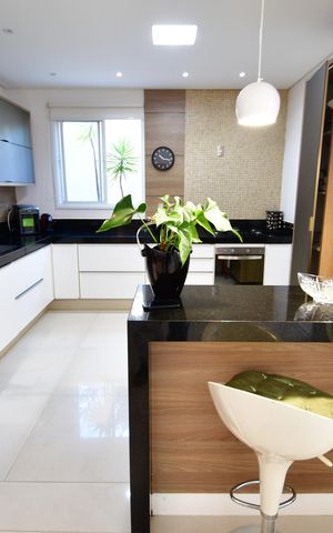 Casa de condomínio à venda com 388m², 3 quartos e 6 vagasCozinha