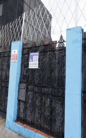 Casa para alugar com 80m², 2 quartos e 10 vagasFachada