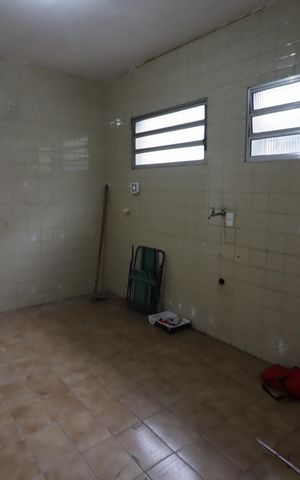 Casa para alugar com 80m², 2 quartos e 10 vagasCozinha