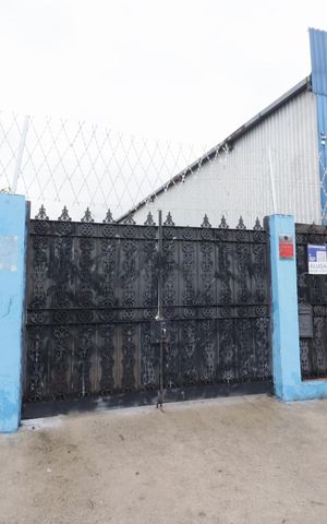 Casa para alugar com 80m², 2 quartos e 10 vagasFachada