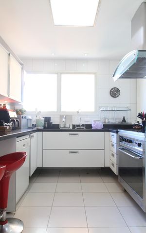 Apartamento à venda com 263m², 3 quartos e 4 vagasCozinha