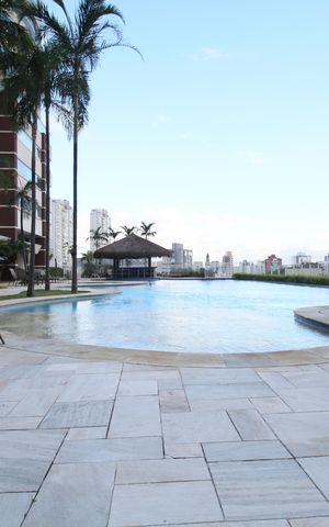 Apartamento à venda com 263m², 3 quartos e 4 vagasÁrea comum - Piscina