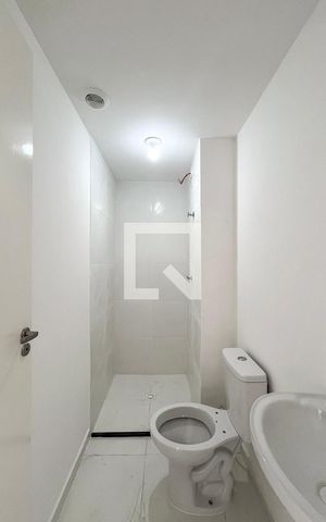 Apartamento à venda com 29m², 2 quartos e sem vaga Apartamento à venda com 29m², 2 quartos e sem vagaBanheiro