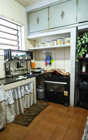 Casa para alugar com 250m², 3 quartos e 3 vagas Casa para alugar com 250m², 3 quartos e 3 vagasCozinha