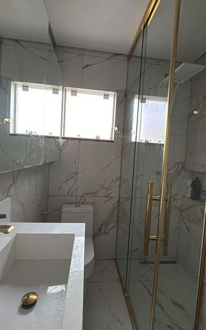 Apartamento para alugar com 100m², 2 quartos e 1 vaga Apartamento para alugar com 100m², 2 quartos e 1 vagaBanheiro 1