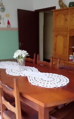 Casa à venda com 224m², 3 quartos e 2 vagas Casa à venda com 224m², 3 quartos e 2 vagasSala de jantar
