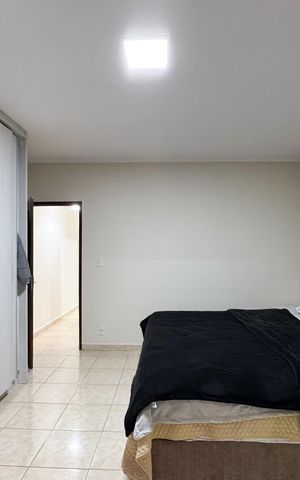Casa para alugar com 220m², 3 quartos e 2 vagas Casa para alugar com 220m², 3 quartos e 2 vagasSuíte