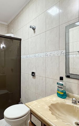 Casa para alugar com 220m², 3 quartos e 2 vagas Casa para alugar com 220m², 3 quartos e 2 vagasBanheiro Social 2