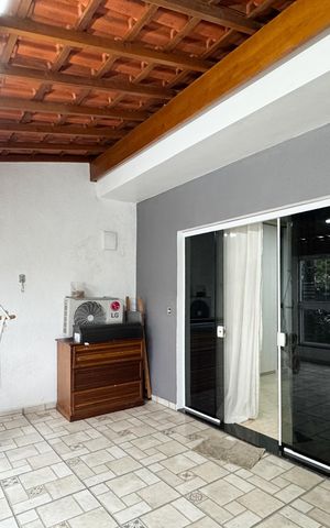 Casa para alugar com 220m², 3 quartos e 2 vagas Casa para alugar com 220m², 3 quartos e 2 vagasSacada - Suíte