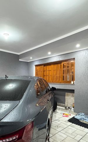 Casa para alugar com 220m², 3 quartos e 2 vagas Casa para alugar com 220m², 3 quartos e 2 vagasGaragem