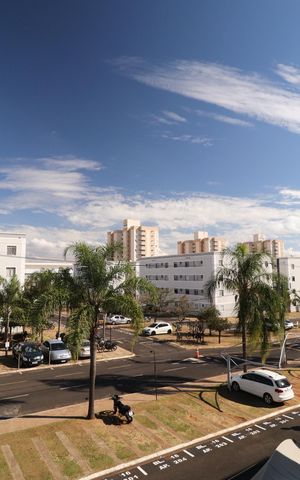 Apartamento para alugar com 47m², 2 quartos e 1 vagaVista